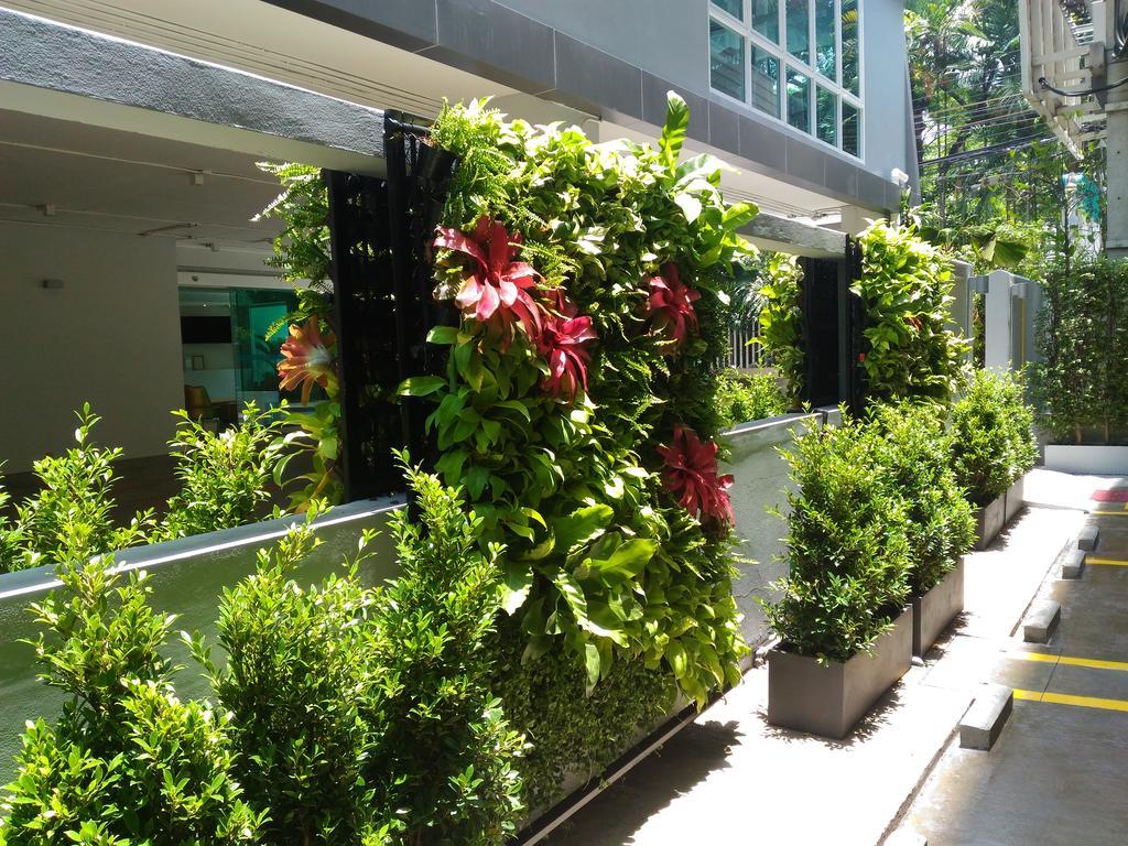 Le Tada Residence Bangkok Exterior photo